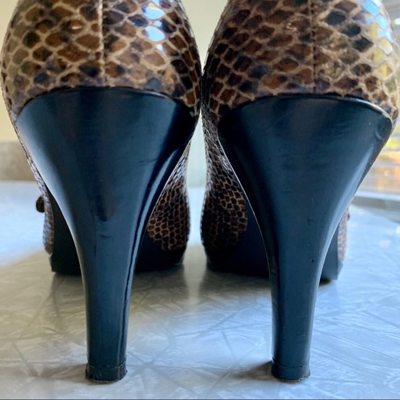 Anne Klein Faux Snakeskin Wilhelm Heels 8.5 - Picture 3 of 8